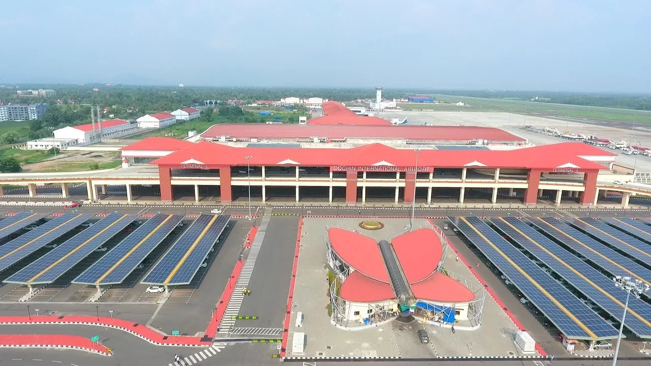 top 10 airports in India
